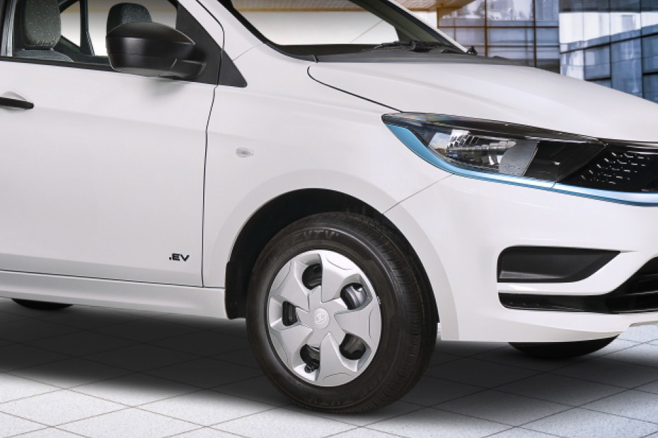 Tata Xpres T EV XM Tata Xpres T EV XM